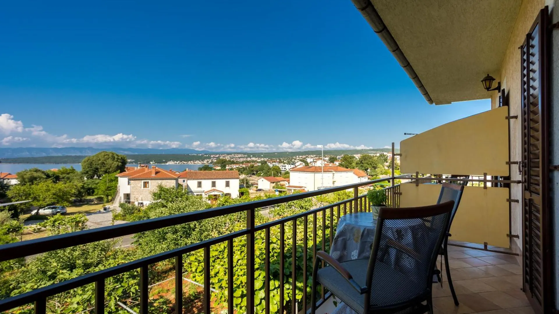 Apartments And Rooms Kod Keti 0*, Malinska Croatia